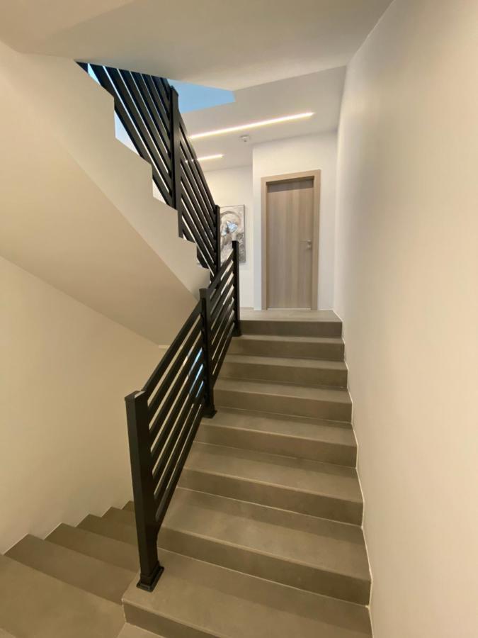 Apartmani Kumenat Biograd Na Moru Exterior foto