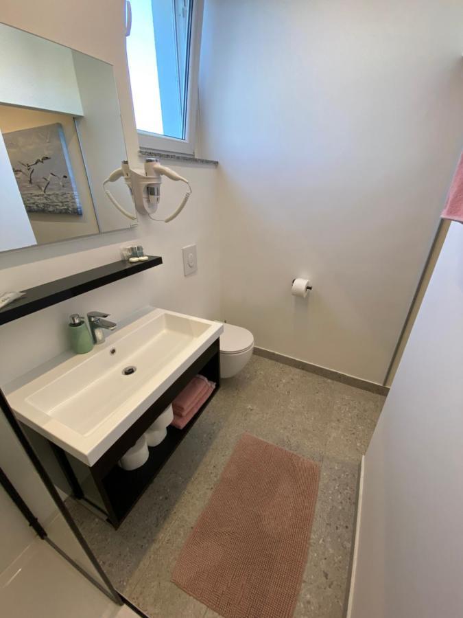 Apartmani Kumenat Biograd Na Moru Exterior foto
