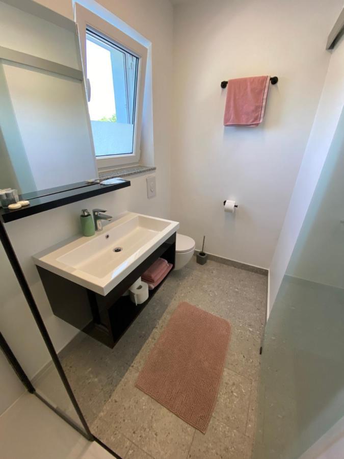 Apartmani Kumenat Biograd Na Moru Exterior foto